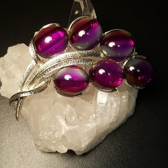 Huge Signed Coro Purple Art Glass Brooch - Picture 2 of 5